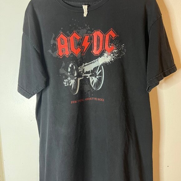 AC/DC Mens Band Tshirt - Picture 1 of 3